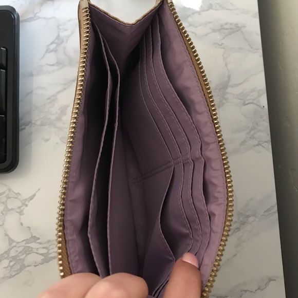 Coach Poppy wallet in gold - Picture 5 of 5